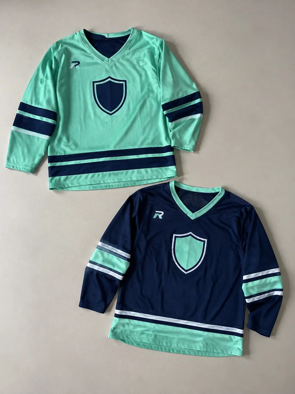 Practice jersey, reversible, flat lay