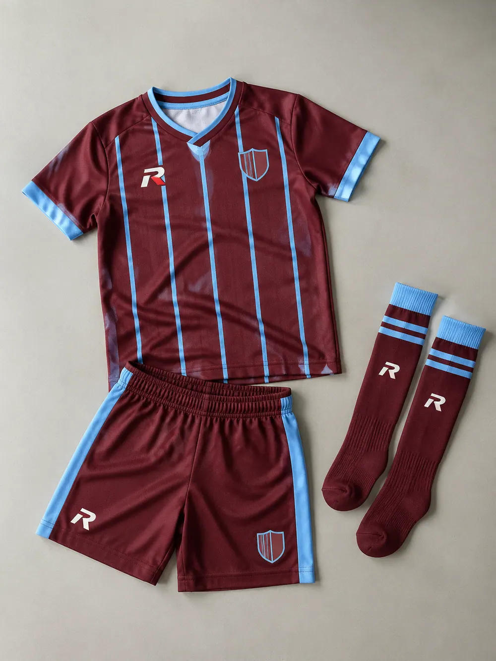 Kids’ size kit, flat lay
